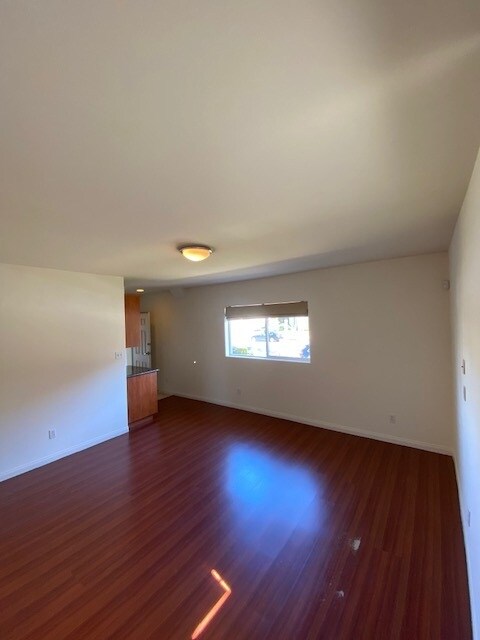 Foto del edificio - 4921 Kester Ave