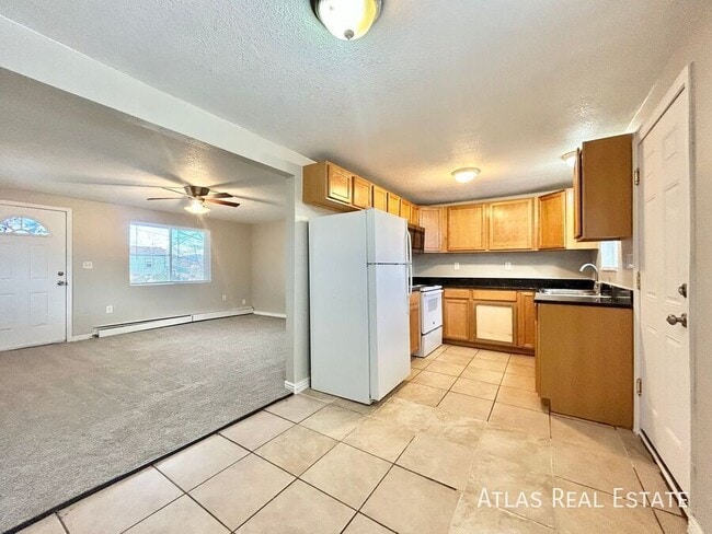 Building Photo - 874 Linley Ct