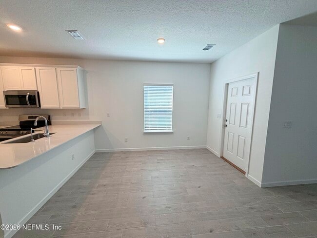 Foto del edificio - 191 Hubbard Bnd