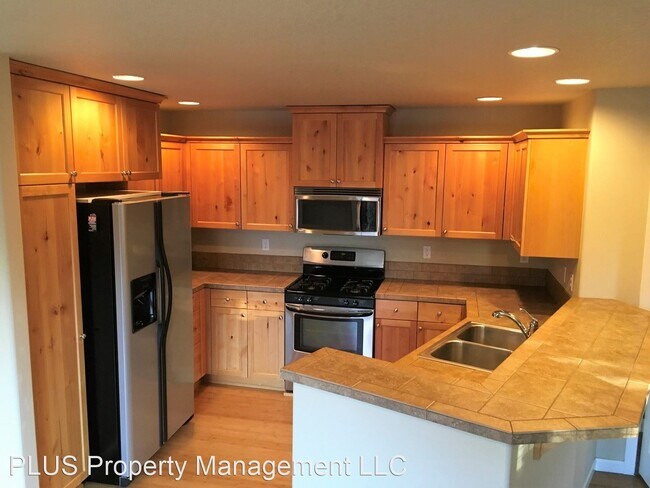 Building Photo - 3 br, 2.5 bath House - 20440 Brentwood Ave.