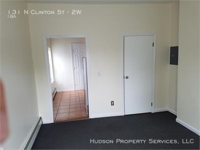 Building Photo - 131 N Clinton St
