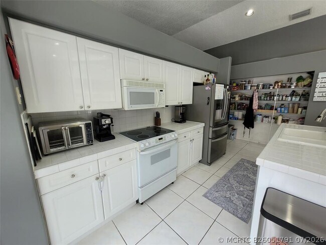 Foto del edificio - 6416 Barton Creek Cir