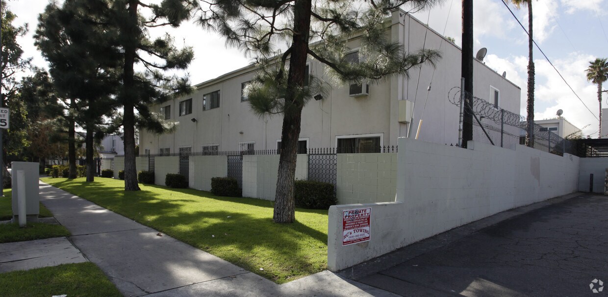 Coldwater North Apartments in North Hollywood, CA