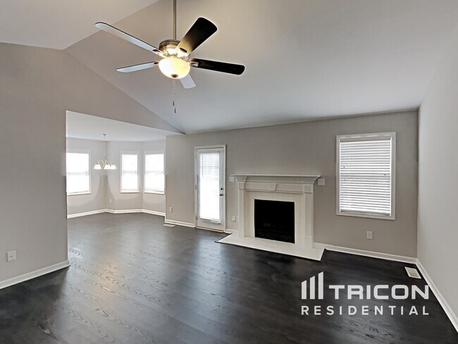 Building Photo - 210 Field Brook Dr