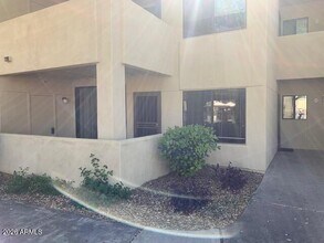 Building Photo - 7575 E Indian Bend Rd
