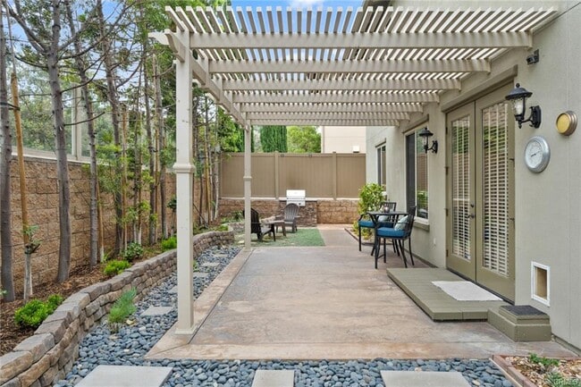 Building Photo - 33531 Sea Bright Dr