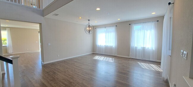 Foto del edificio - 4719 Sweetwater Pl