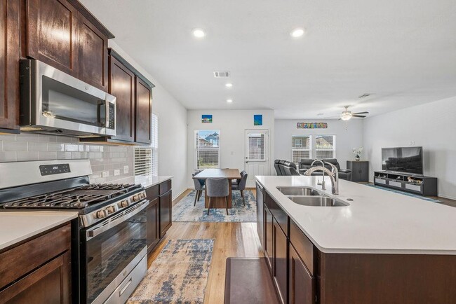 Foto del edificio - 1733 Catahoula Dr