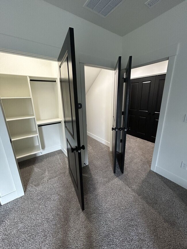 Foto del edificio - Cutler House