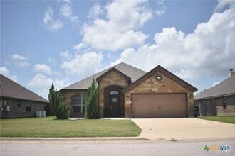 Building Photo - 2602 Paisley Dr