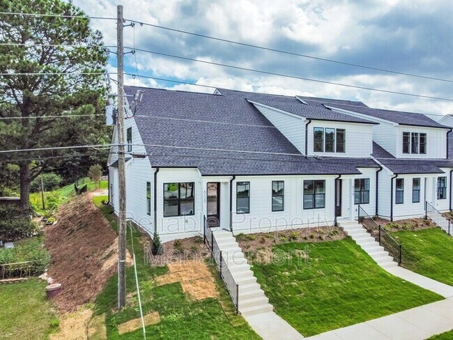 Building Photo - 6110 Fox Rd