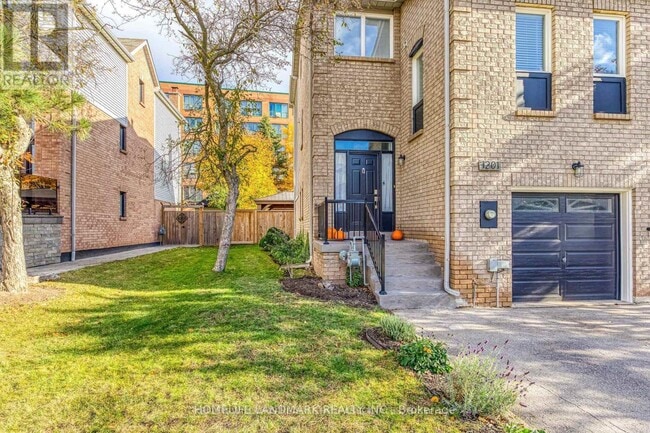 Photo du bâtiment - 1201 Lindsay Dr