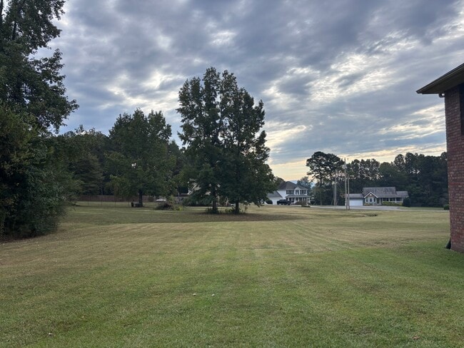 Building Photo - 157 Eagle Dr