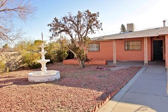 Building Photo - 9000 Lowenstein Ave