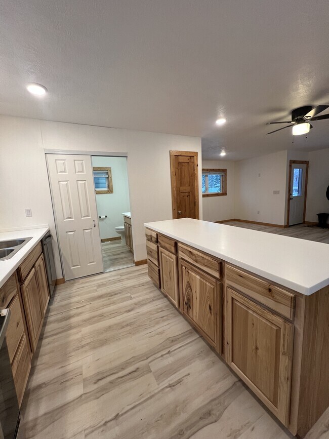 Foto del edificio - 3307 Iowa St