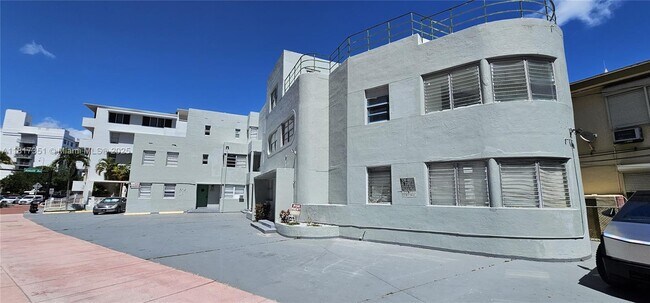 Foto del edificio - 6753 Indian Creek Dr