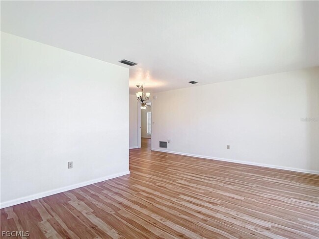 Foto del edificio - 24313 Pirate Harbor Blvd