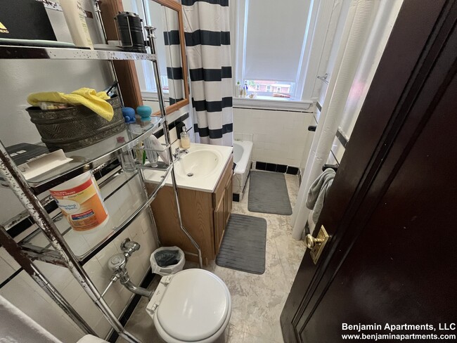 Foto del edificio - 1800 Commonwealth Ave