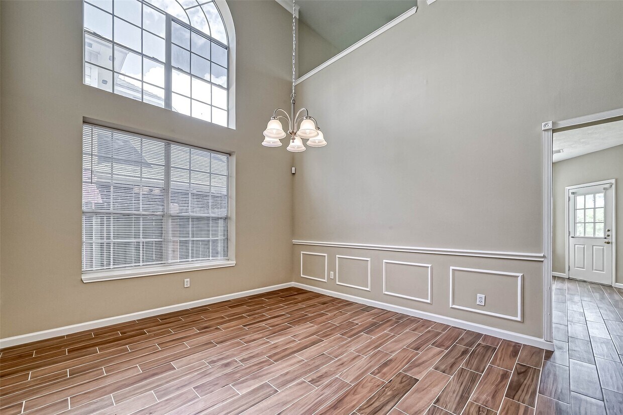 Foto principal - 7331 Colony Bend Ln