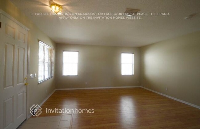 Foto del edificio - 7148 Bridgeview Dr