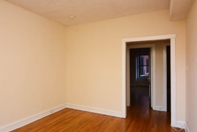 Building Photo - 3523 N Racine Ave