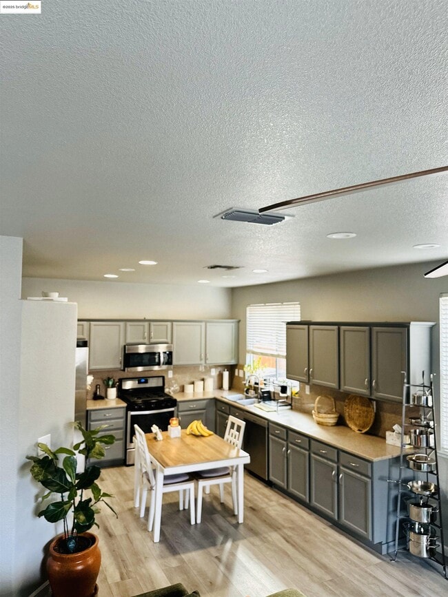 Foto del edificio - 4519 Twin Creeks Ct