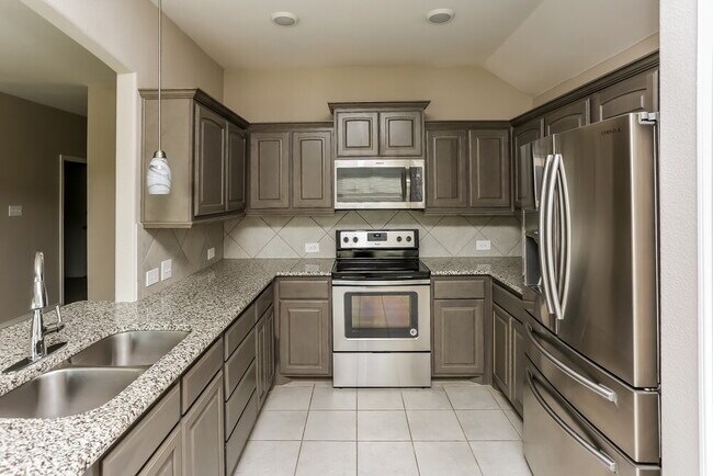 Building Photo - 2101 Blakely Ct
