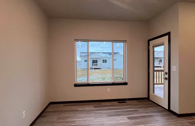Foto del edificio - Brand New Build 6 Bed 3 Bath Ranch
