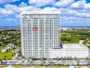 Building Photo - 2000 Metropica Wy
