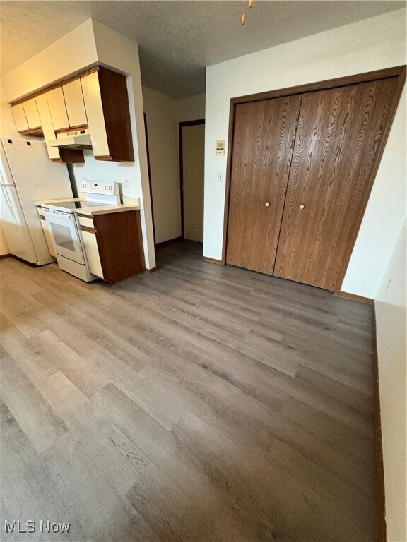 Foto del edificio - 5944 Callaway Cir