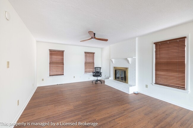 Building Photo - 418 Fiddlers Ghost Cir