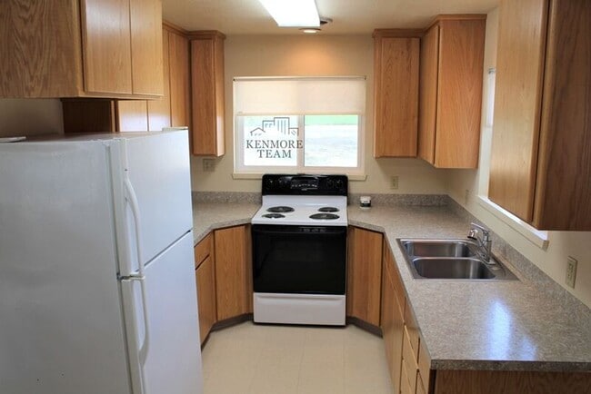 Foto del edificio - 2551 W Fir Rd