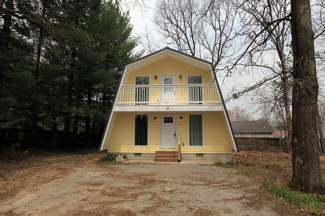 Building Photo - 34 Chalet Dr