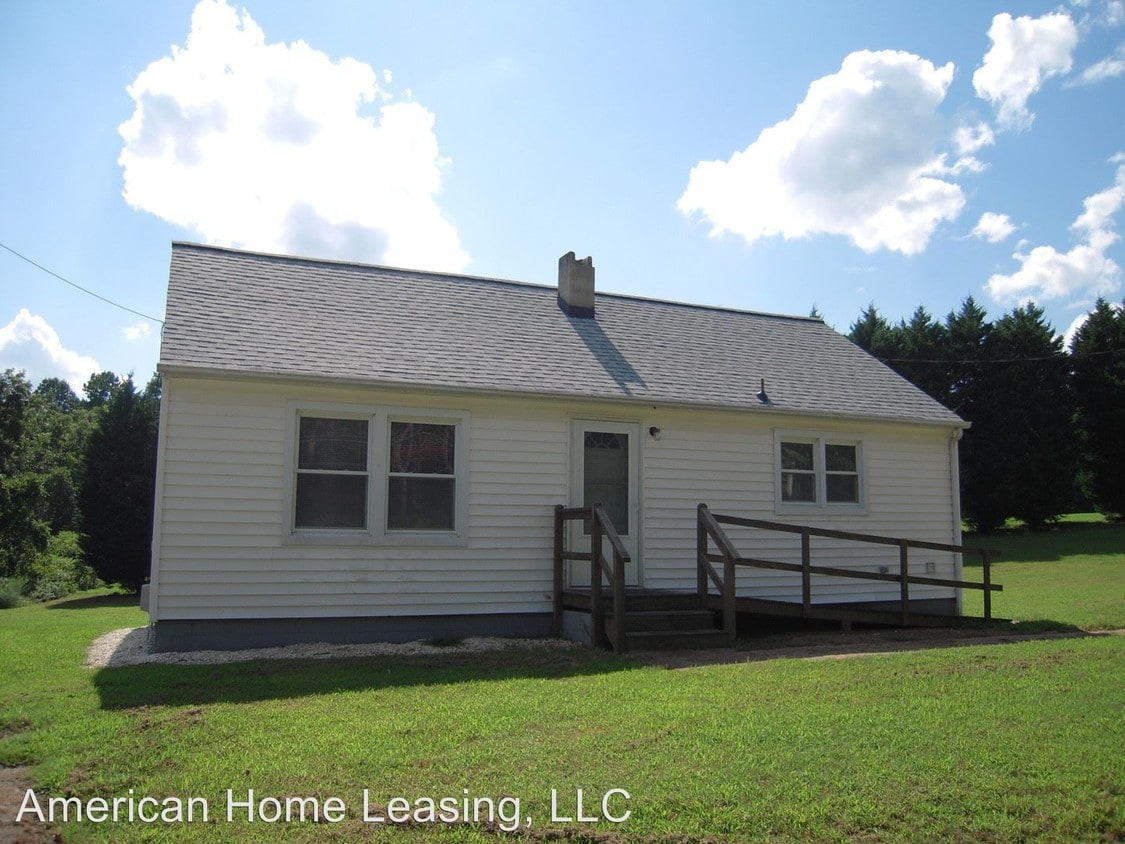 Primary Photo - 4520 Old Lexington Rd