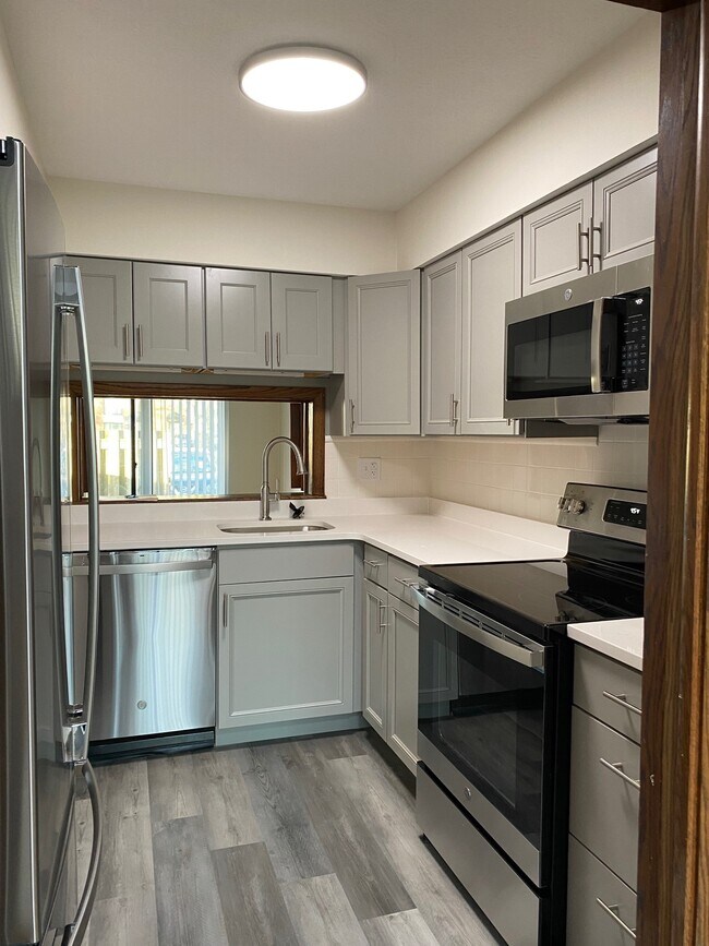 Cocina mejorada - Mackenzie Village Apartments