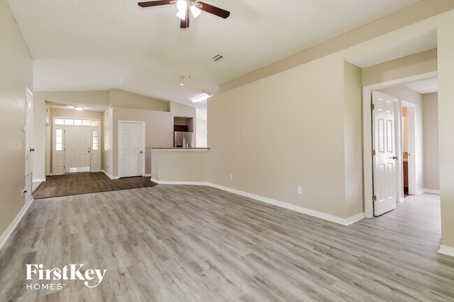 Foto del edificio - 2632 Creekfront Dr