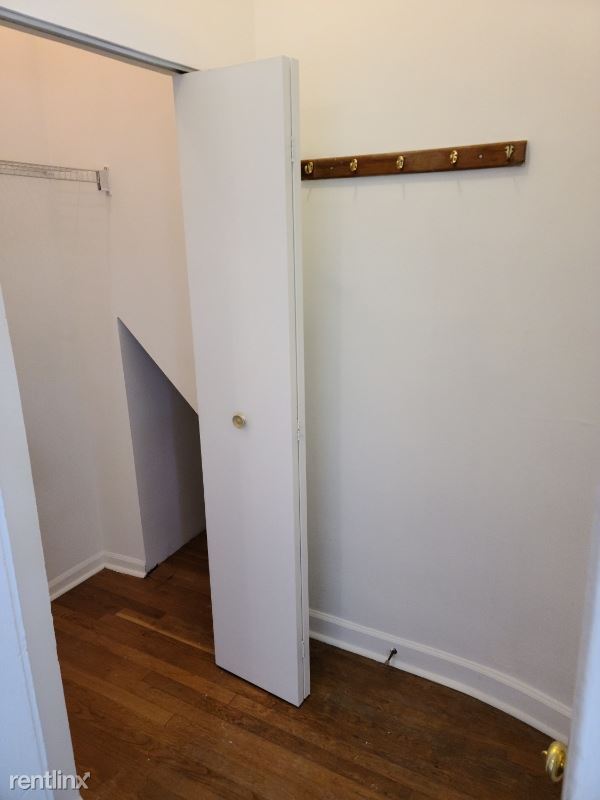 Foto del edificio - 1039 W Wolfram St