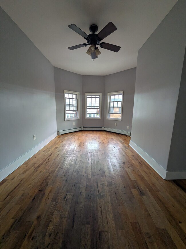 Foto del edificio - 134 Wilkinson Ave
