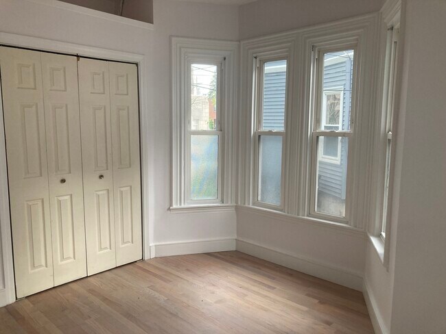 Foto del edificio - 14 Cutter Ave