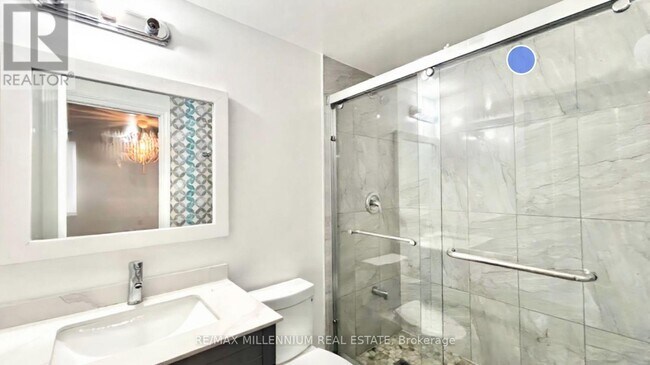 Photo du bâtiment - 38 Bliss St