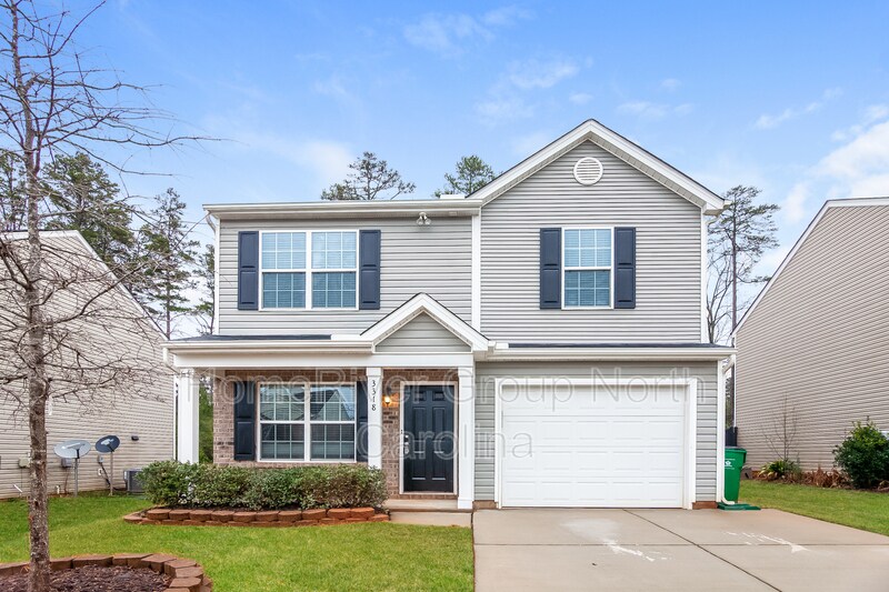 Foto principal - 3318 Victoria Brook Ln