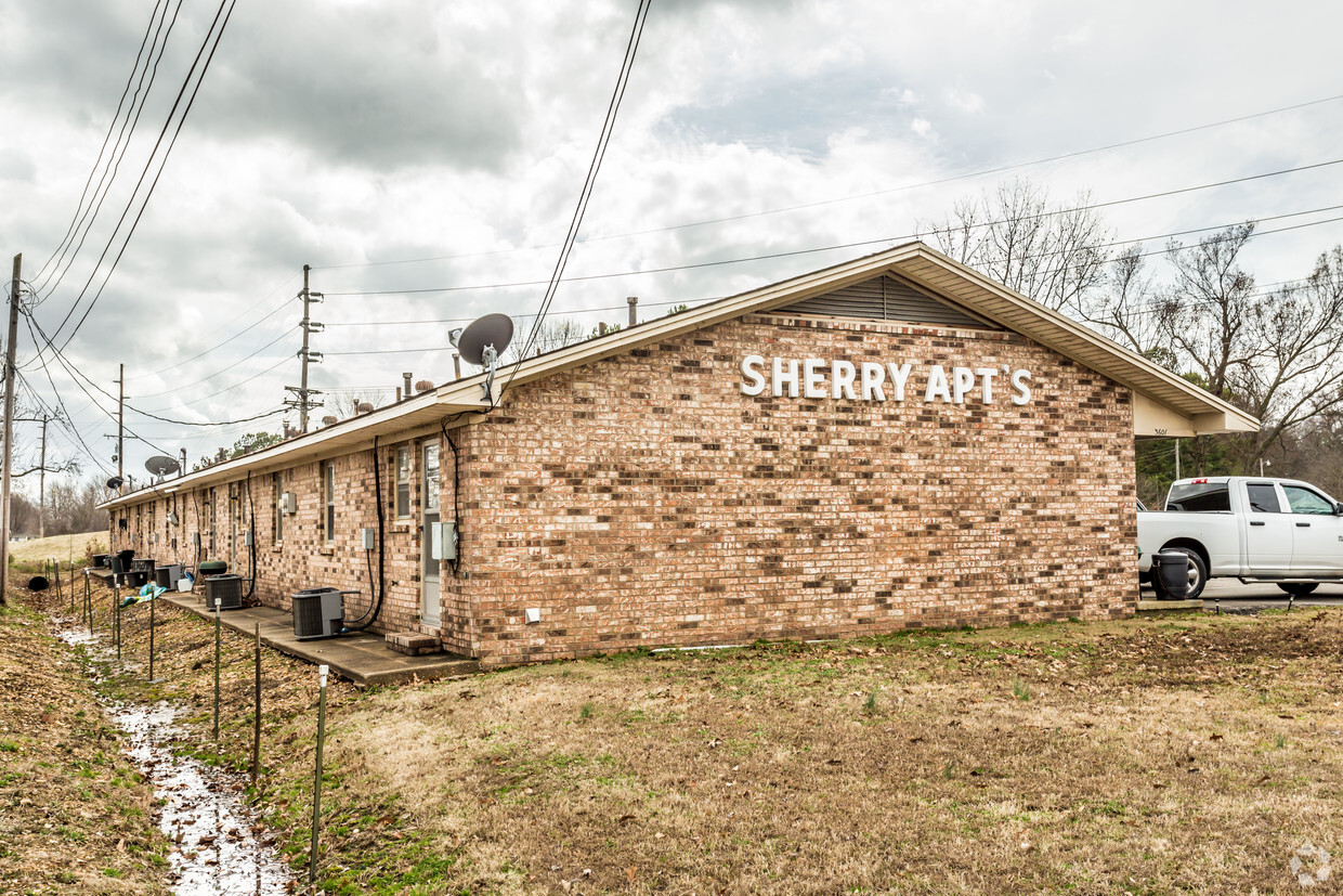 Building Photo - Sherry Apartments