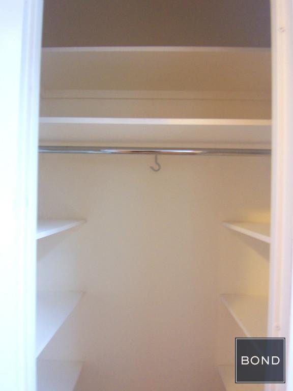 Foto del edificio - 303 E 76th St
