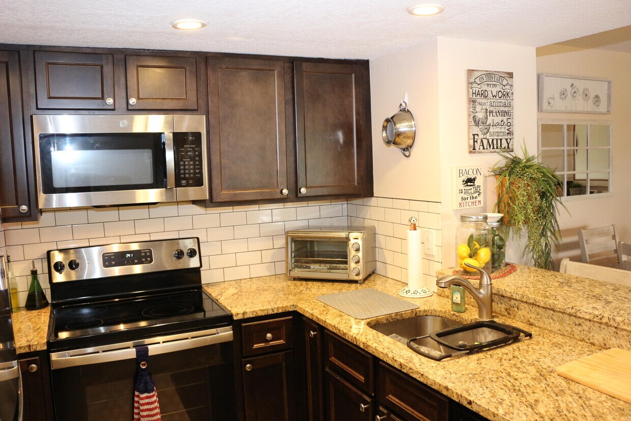 Foto principal - 1548 SE Royal Green Cir