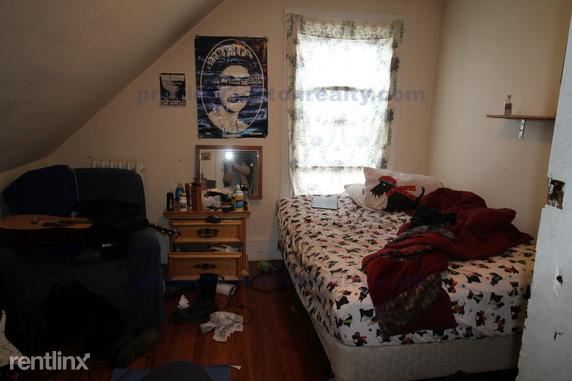 Building Photo - 38 Hooker St