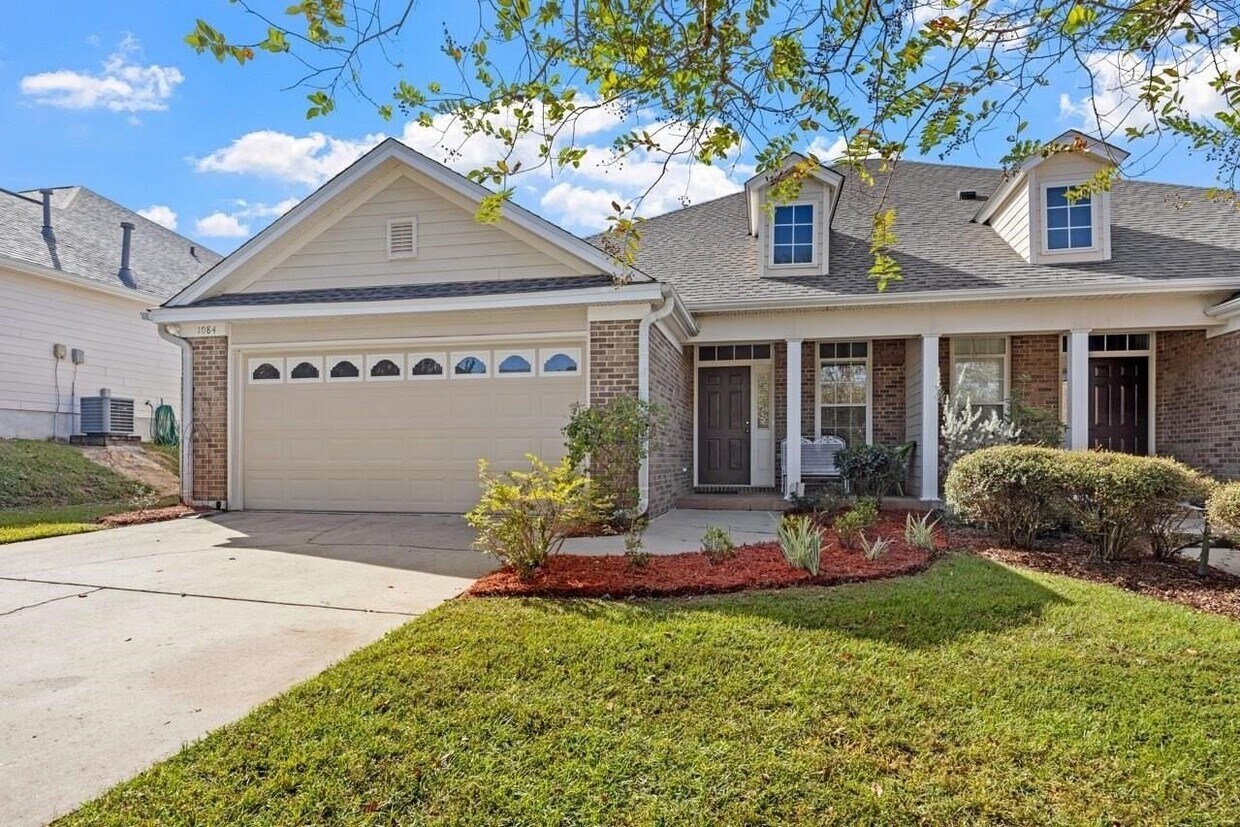 1084 Landings Loop, Tallahassee, FL 32311 Townhome Rentals in Tallahassee FL