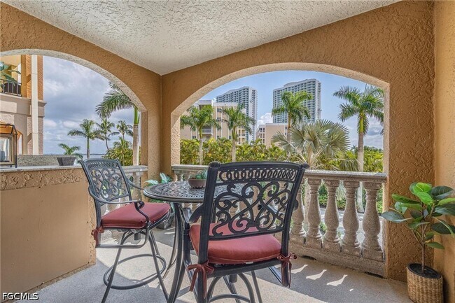 Foto del edificio - 2825 Palm Beach Blvd