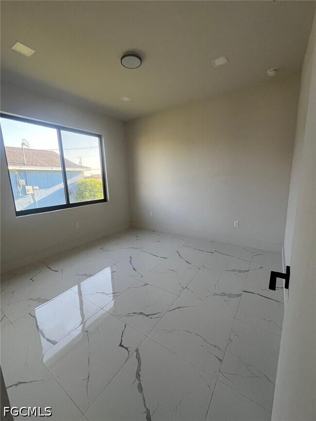Foto del edificio - 1832 NW 22nd Pl