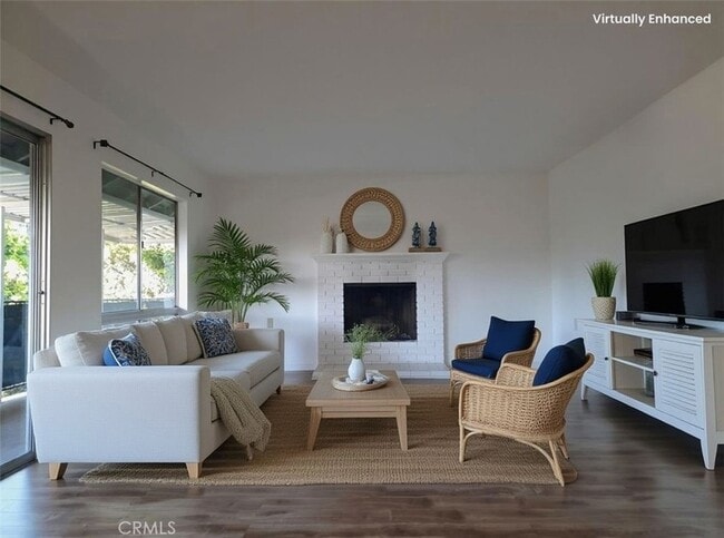 Foto del edificio - 2117 Via Puerta