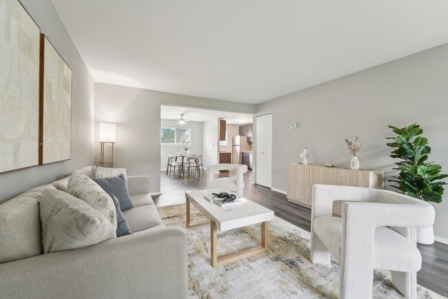 Building Photo - Ridge Gardens Apartments